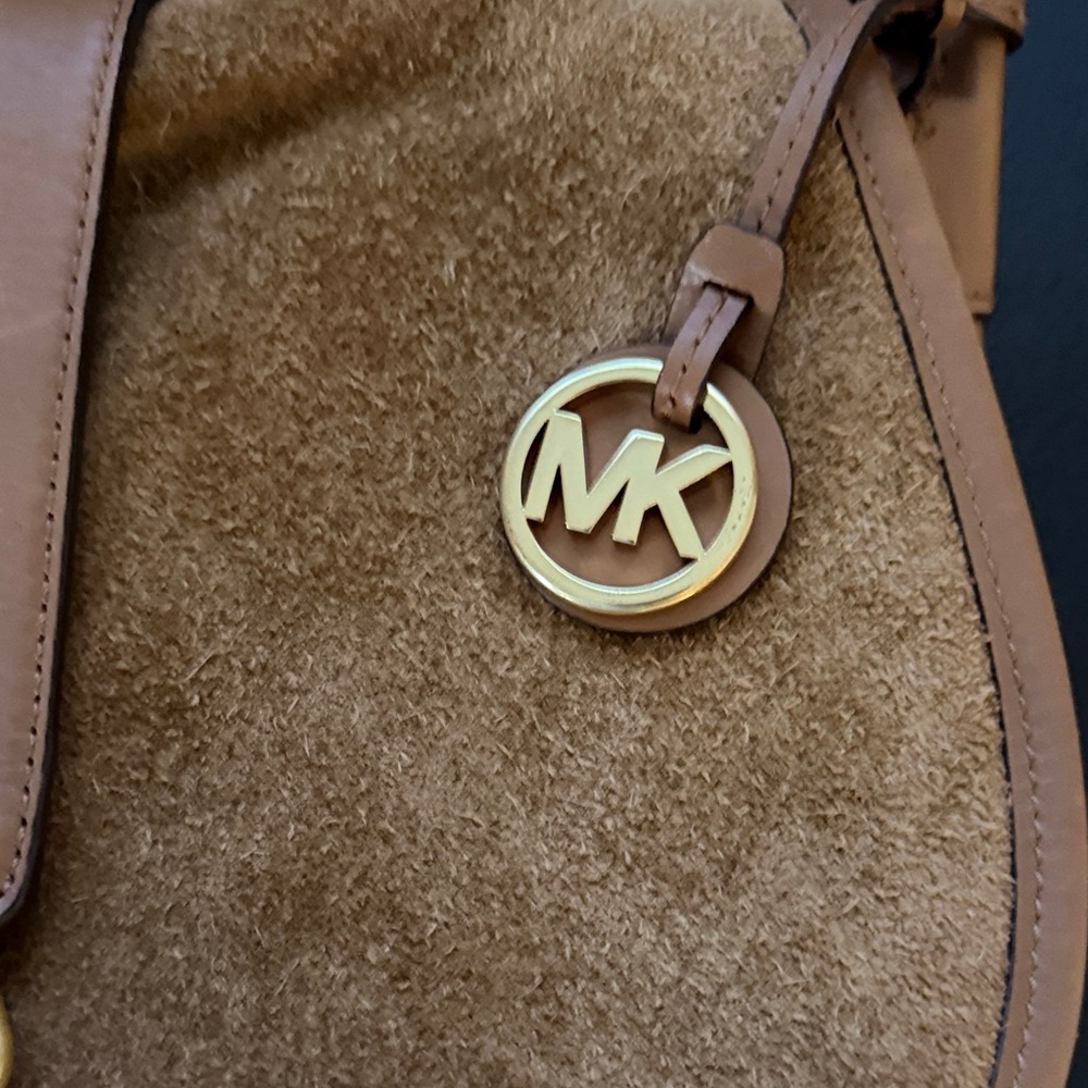 Michael Kors Tan Suede Crossbody Bag - Picture 4 of 12